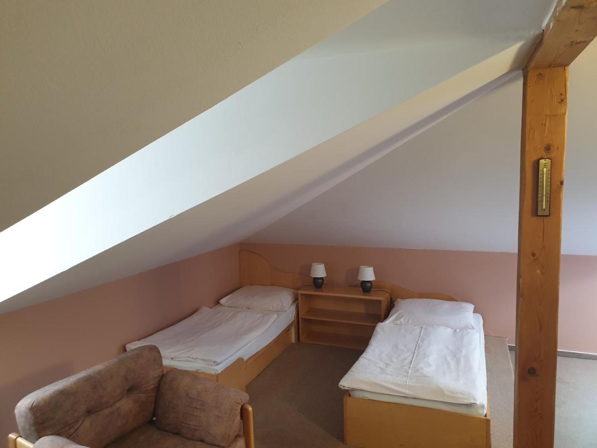 Hotel Zámeček na Čeladné Čeladná Extérieur photo