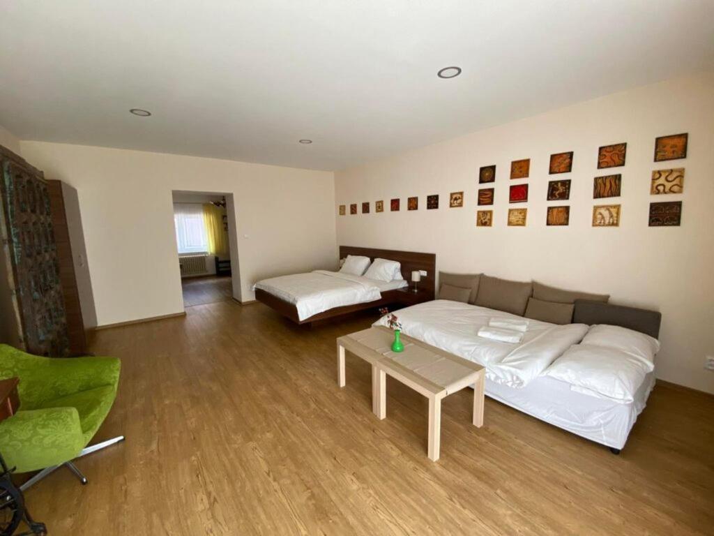 Hotel Zámeček na Čeladné Čeladná Extérieur photo