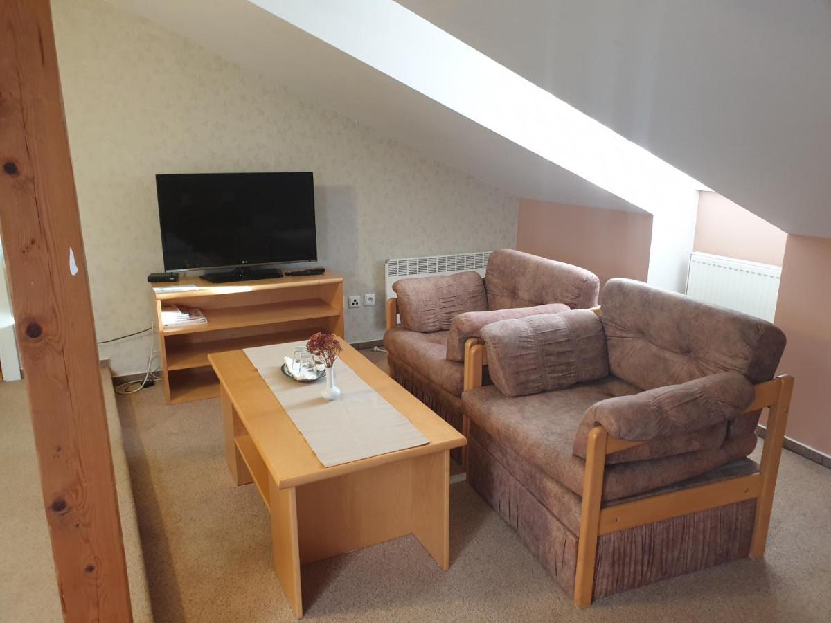 Hotel Zámeček na Čeladné Čeladná Extérieur photo