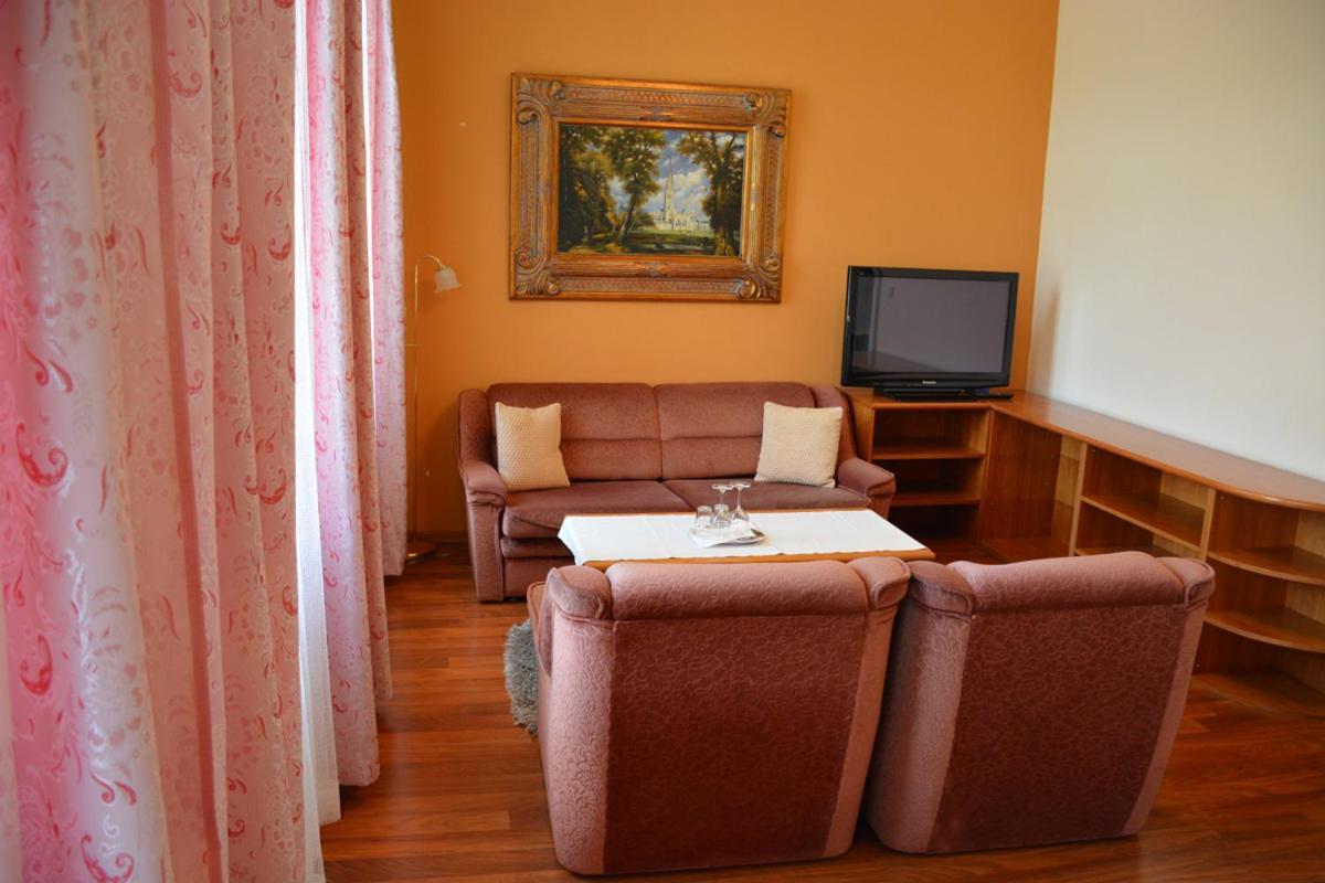 Hotel Zámeček na Čeladné Čeladná Extérieur photo