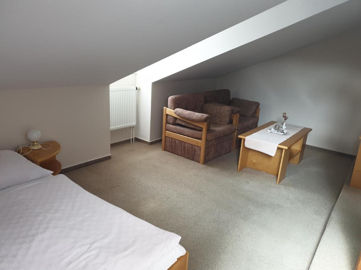 Hotel Zámeček na Čeladné Čeladná Extérieur photo