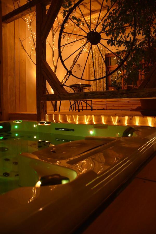 Hotel Zámeček na Čeladné Čeladná Extérieur photo