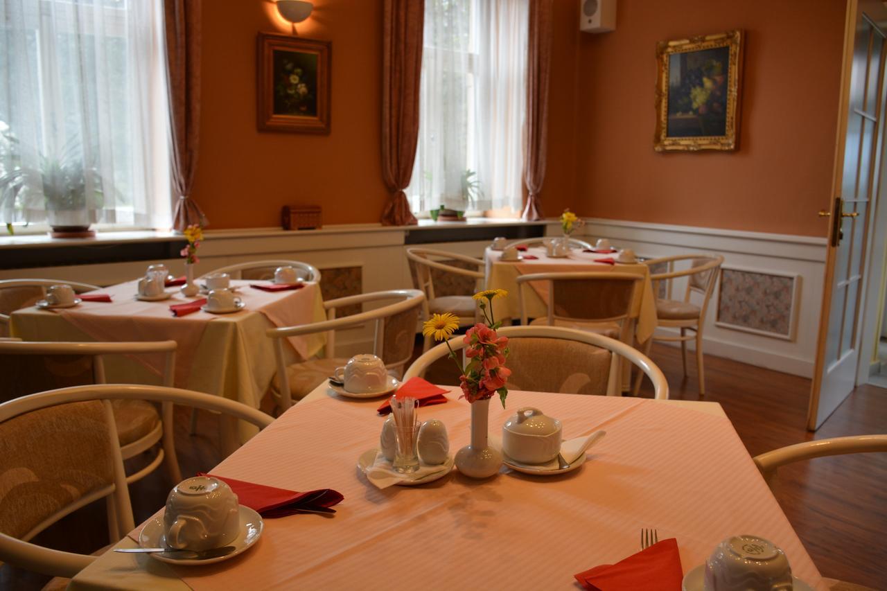 Hotel Zámeček na Čeladné Čeladná Extérieur photo